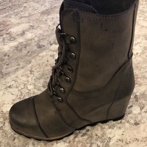 Merona Wedged Boots
